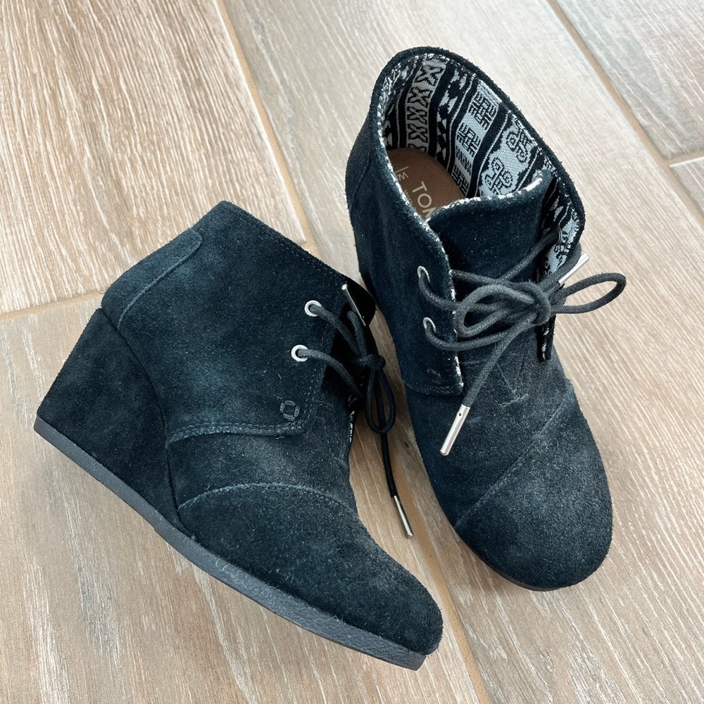TOMs Desert Wedges in Black